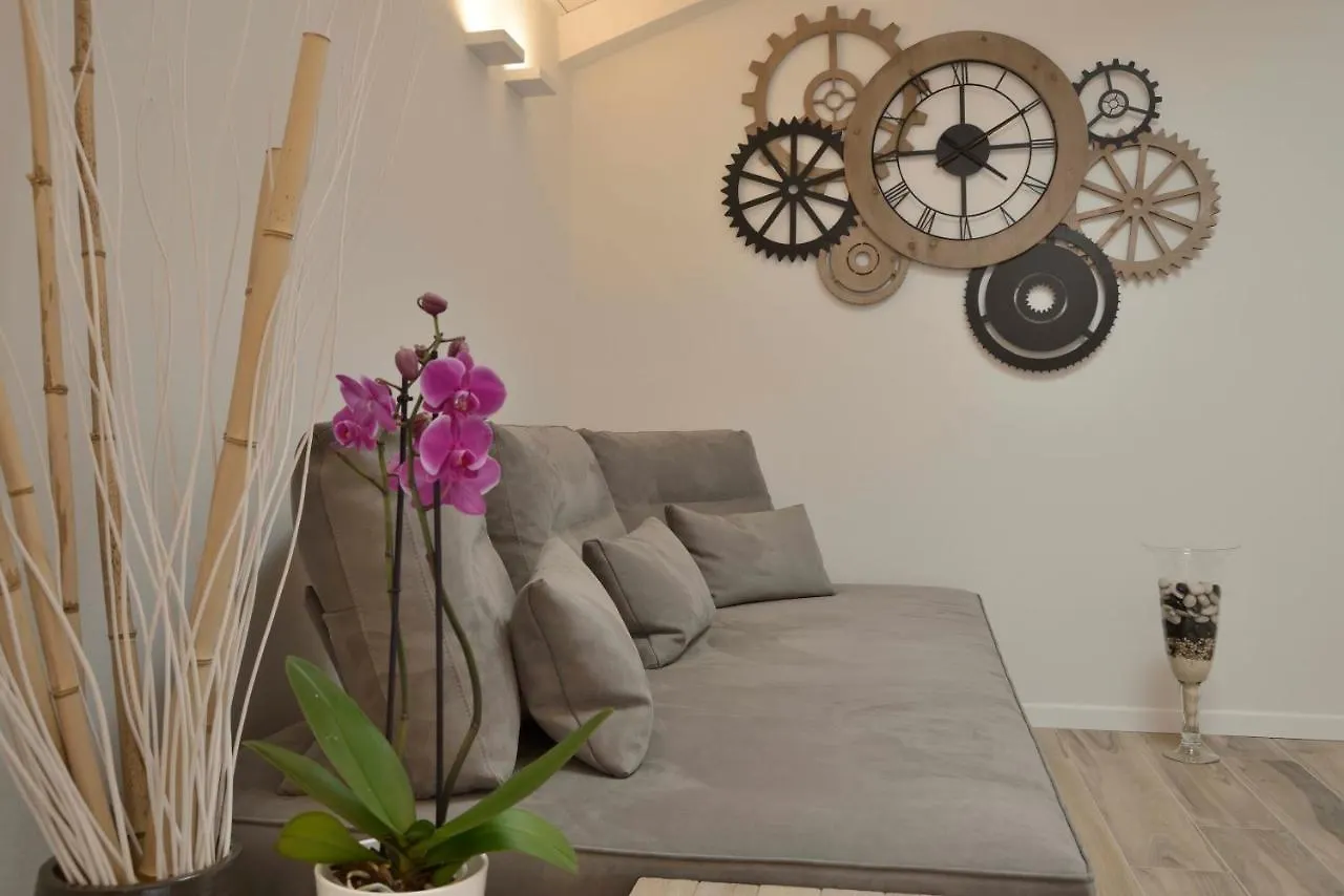 Grenier Blanc - Elegante Mansarda Apartment San Pietro in Casale