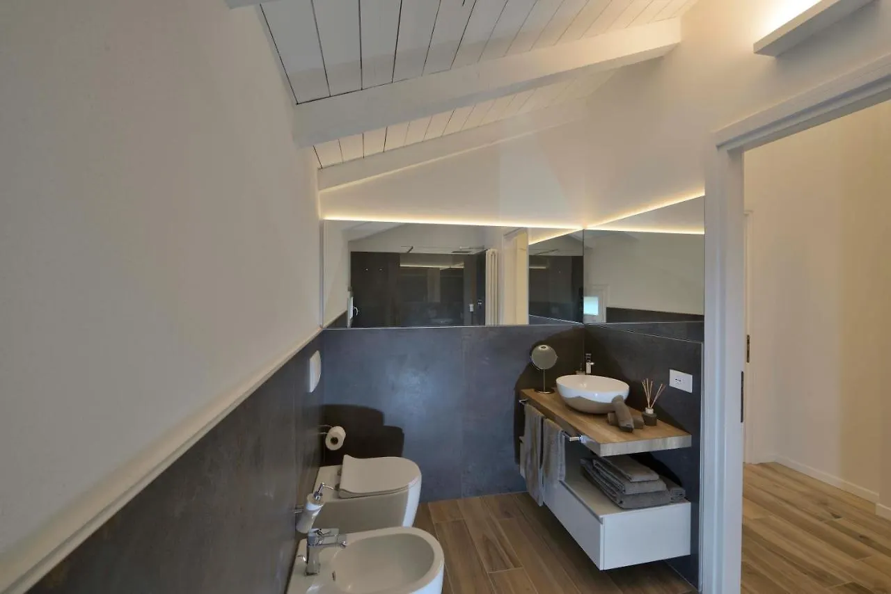 Grenier Blanc - Elegante Mansarda Apartment San Pietro in Casale
